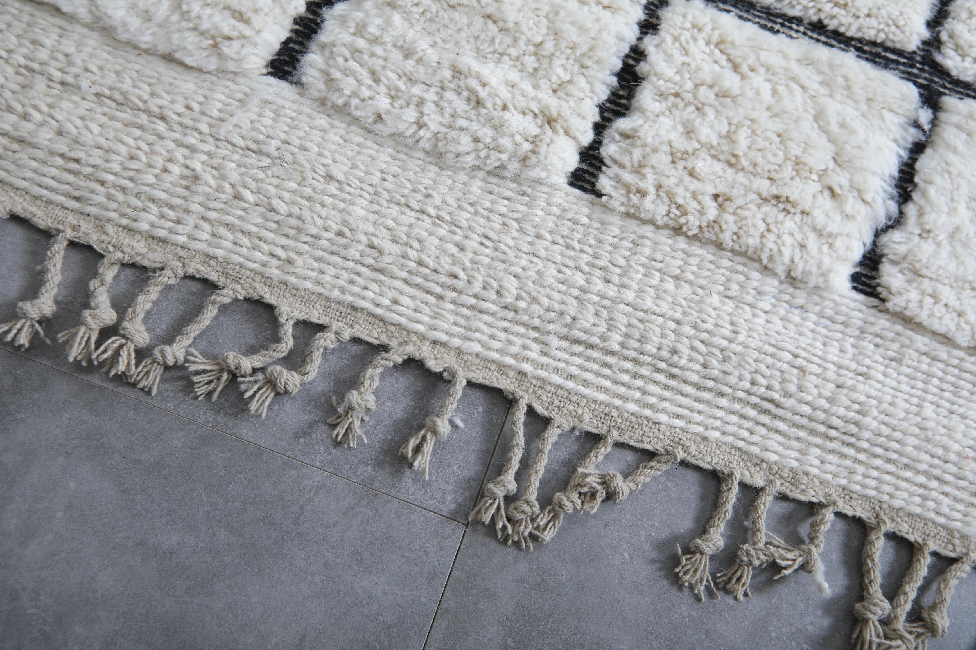 Moroccan berber rug - Custom rug - Handmade rug - Beni ourain