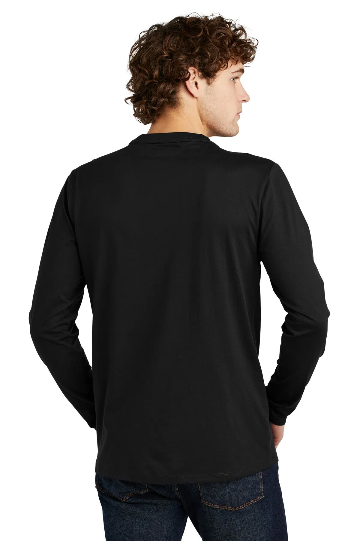 New Era  Heritage Blend Long Sleeve Crew Tee. NEA102 Black