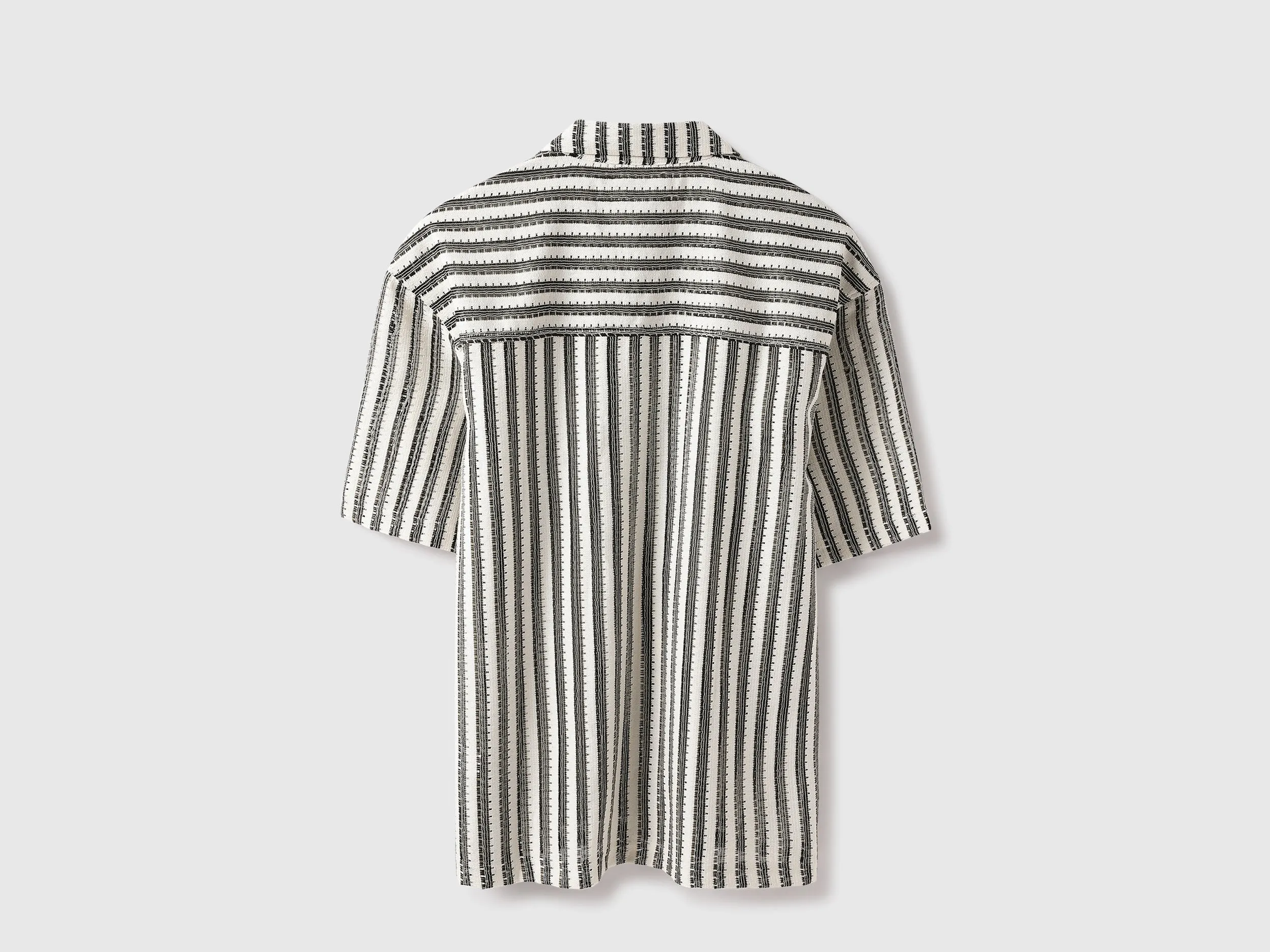 Oversized Fit Resort Collar Crochet Shirt