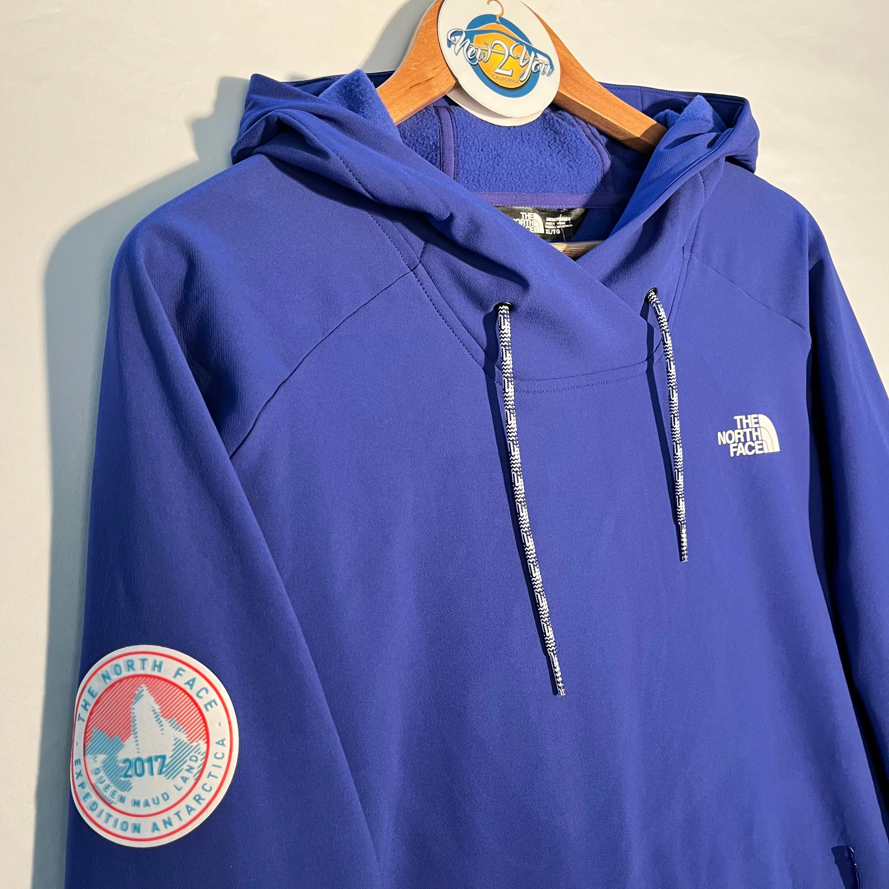 Periwinkle Pullover Rain Hoodie (North Face)