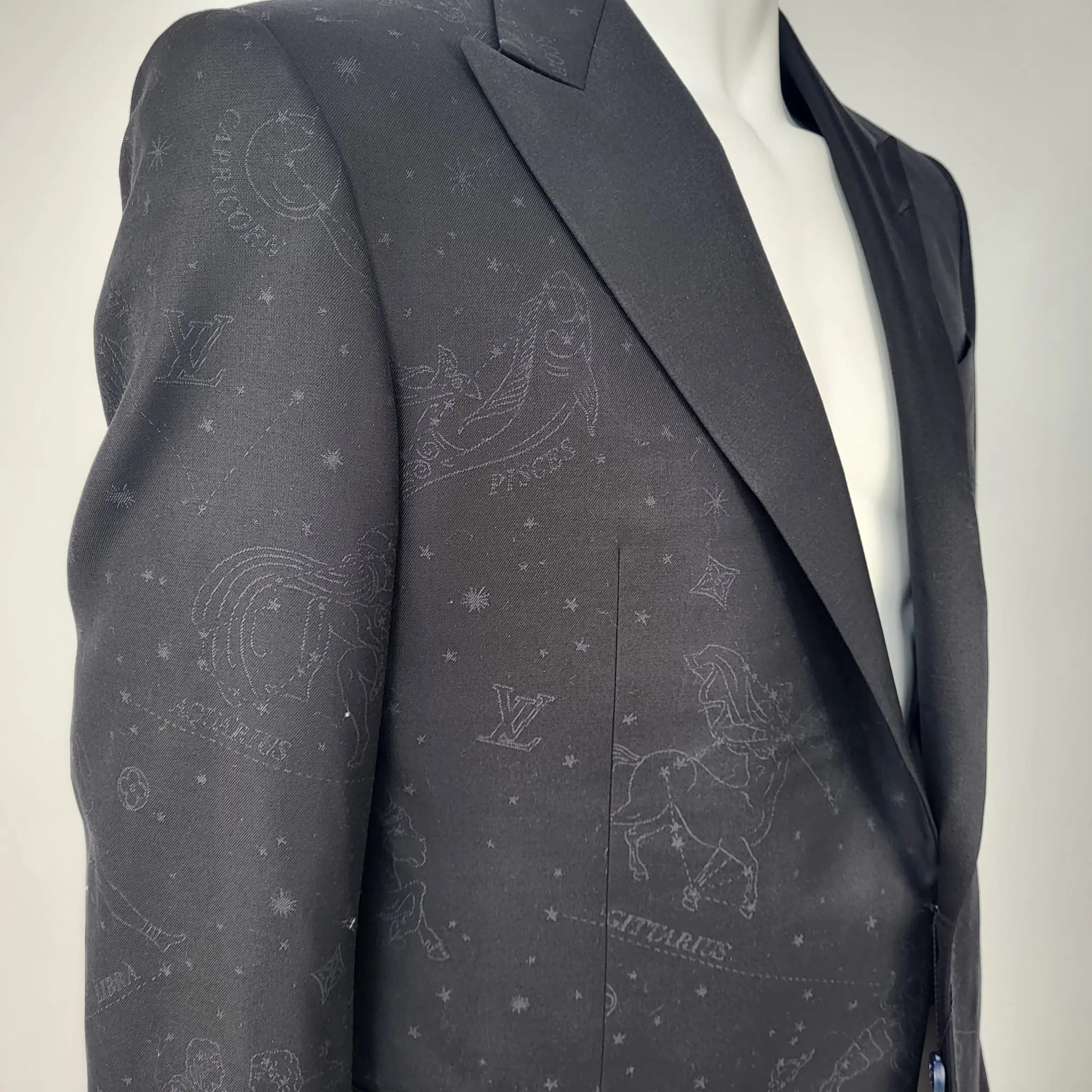Pont Neuf Fit Peak Lapel Zodiac Evening Jacket