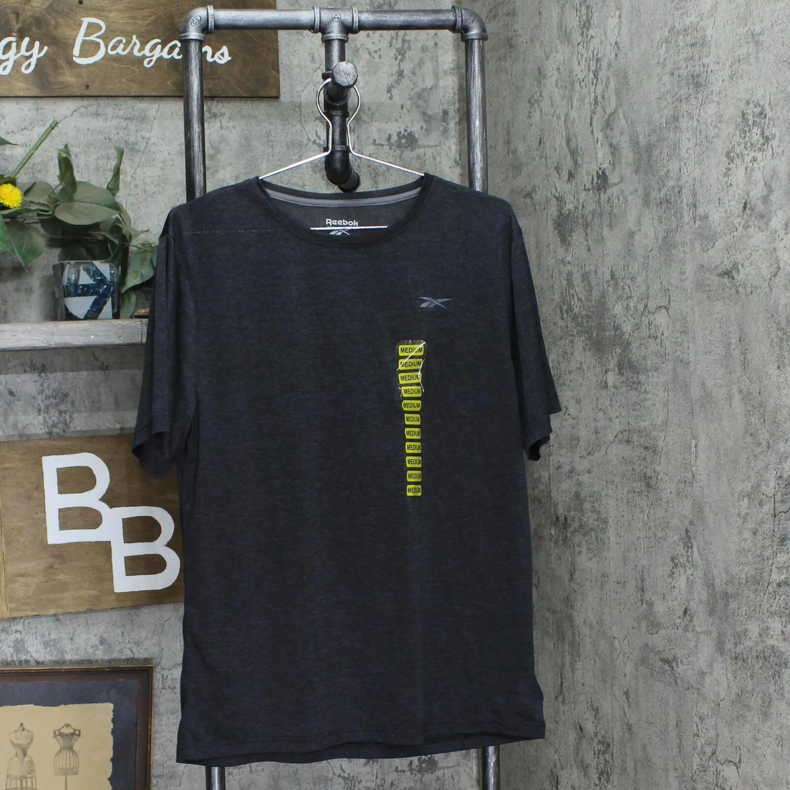 Reebok Men's SPEEDWICK Moisture Wicking Textured Active Tee 3RSMS1527 Black M