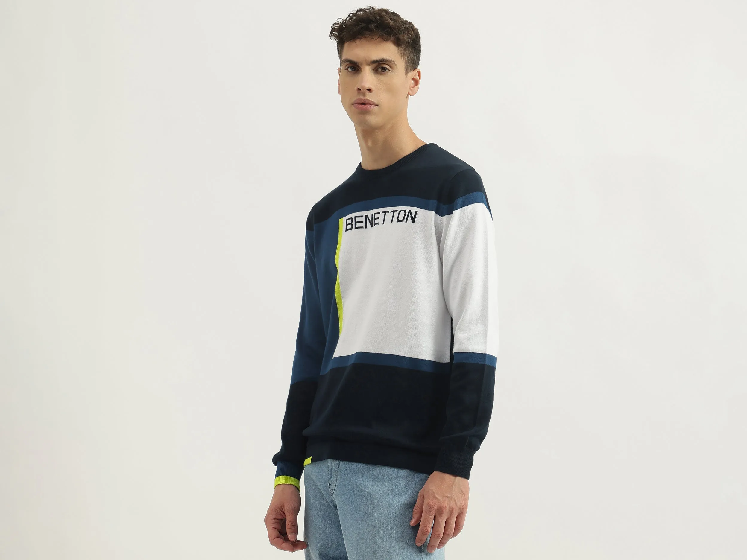 Regular Fit Round Neck Colorblock Sweatshirts