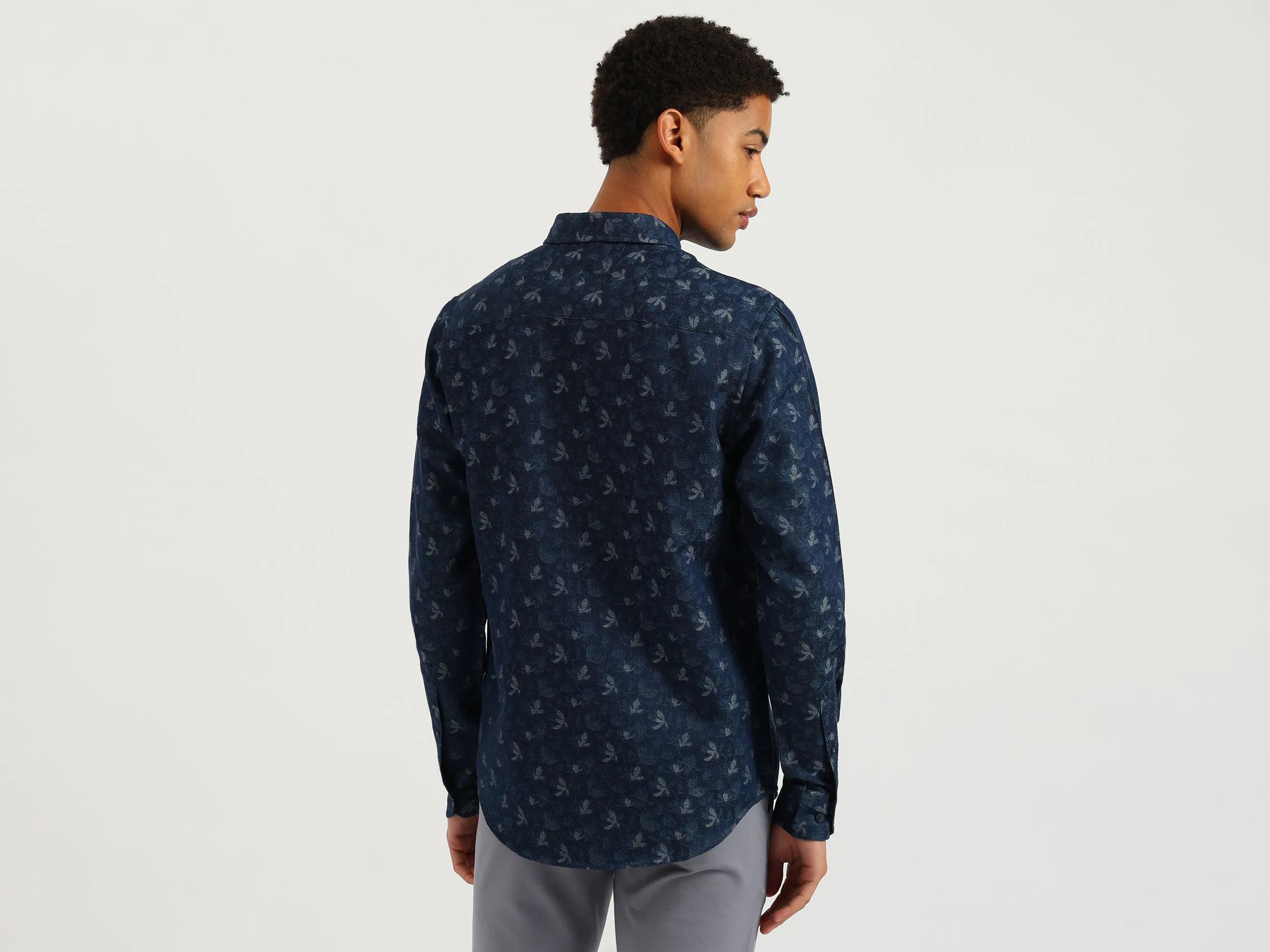 Regular Fit Spread Collar Jacquard Shirt