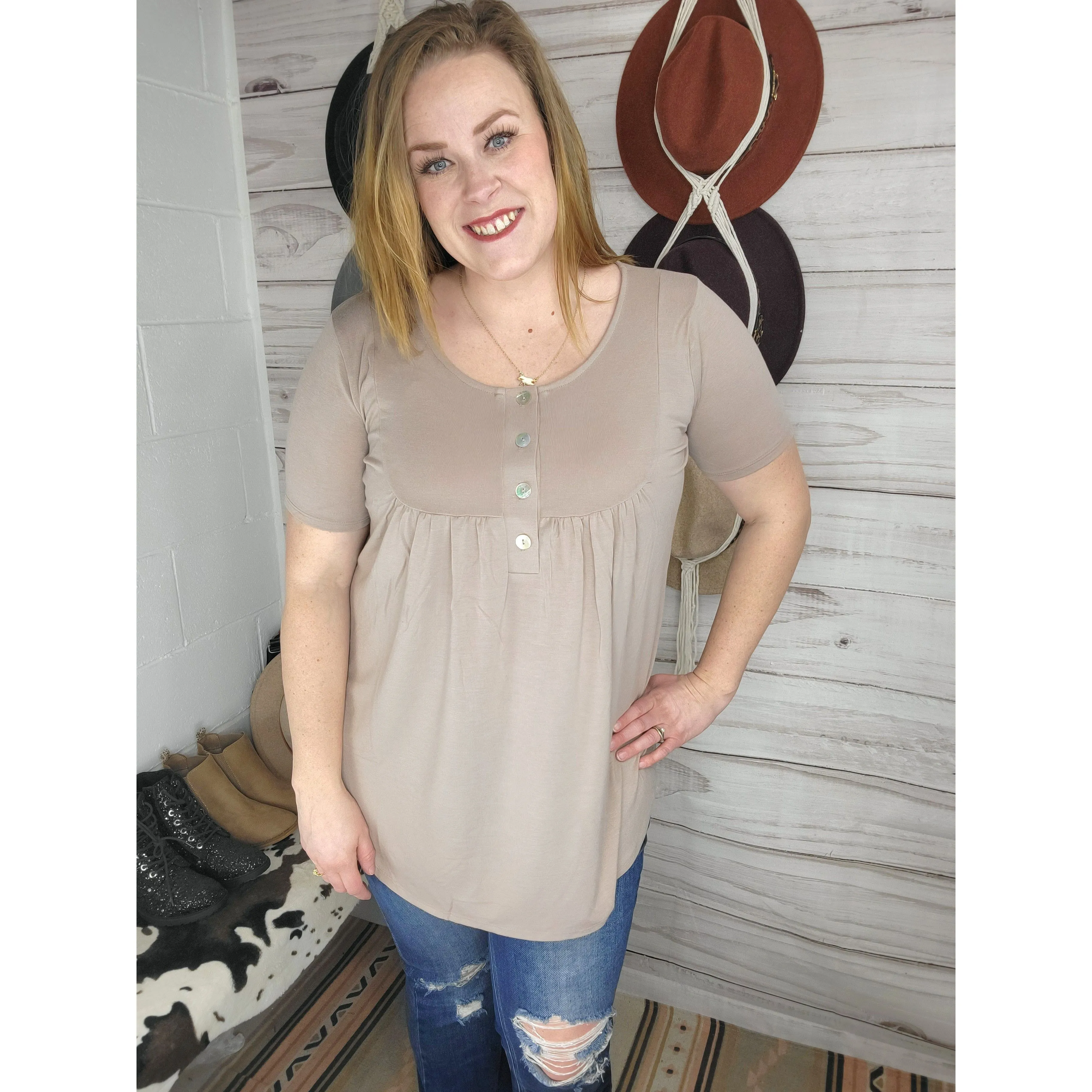 Rileigh Short Sleeve Button Top - Ash Mocha