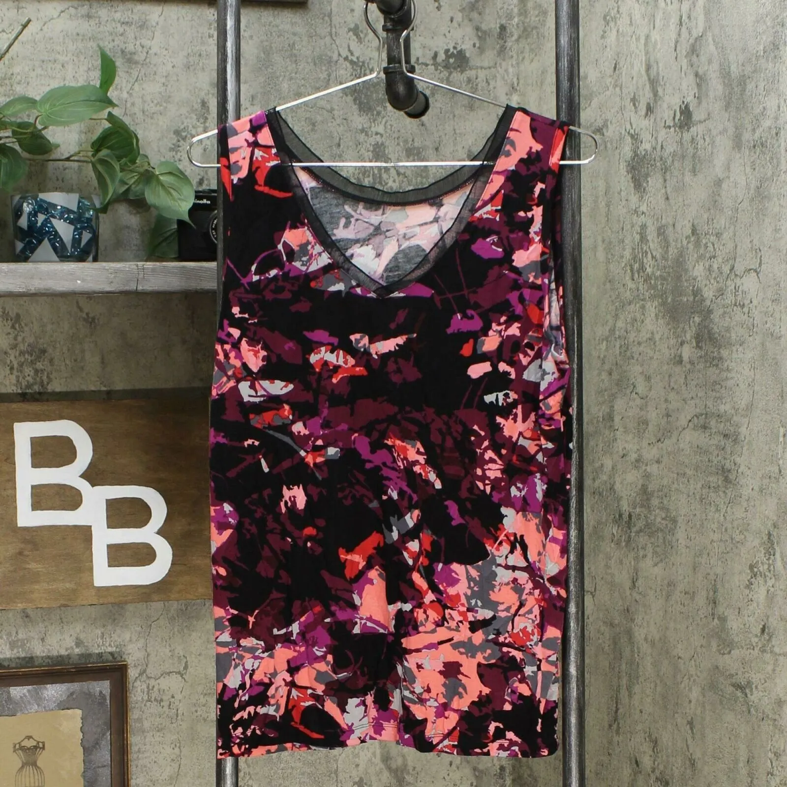 Soft & Cozy Women's Reversible Neckline Chiffon Trim Tank Top Wine Camo Large