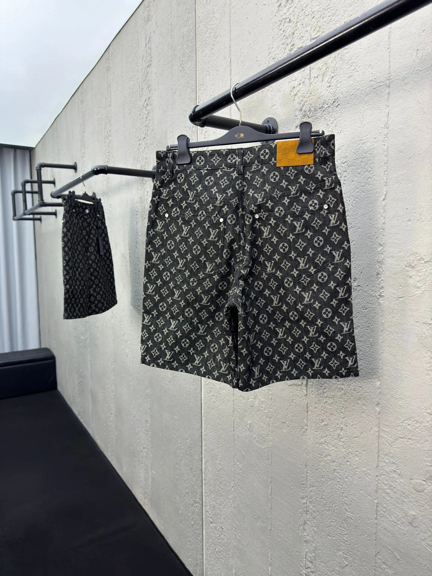 Wool splicing nylon jacket shorts